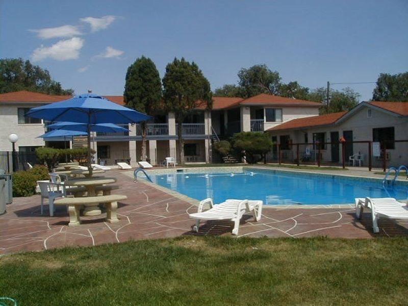 Rodeway Inn & Suites Colorado Springs Dış mekan fotoğraf