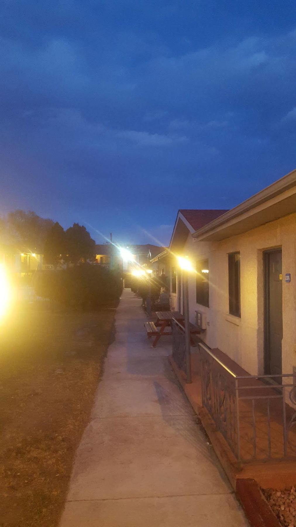 Rodeway Inn & Suites Colorado Springs Dış mekan fotoğraf